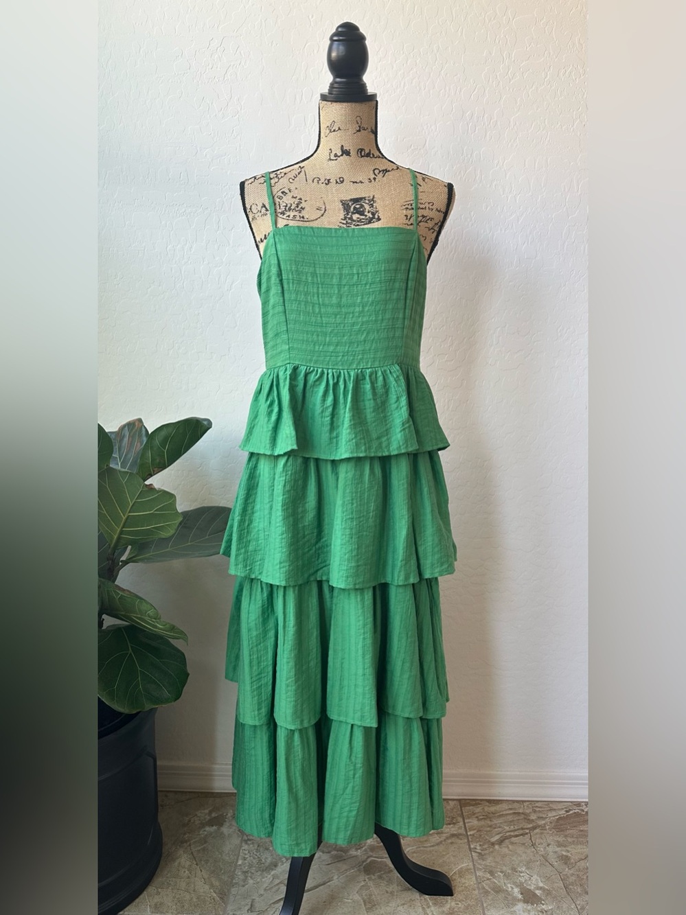 NWT CEC Kelly Green Tiered Spaghetti Strap Maxi Dress Size L
